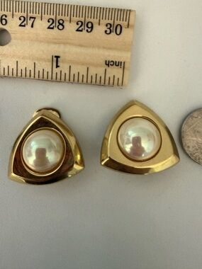 Vintage Christian Dior Round Pearl Glossy Gold Triangular Edge Clip-On Earrings